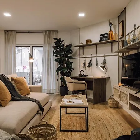 Apartment Linares - 2 Bedrooms, Terrace In Campo De Ourique *