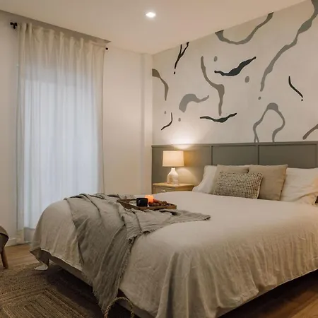 Linares - 2 Bedrooms, Terrace In Campo De Ourique *