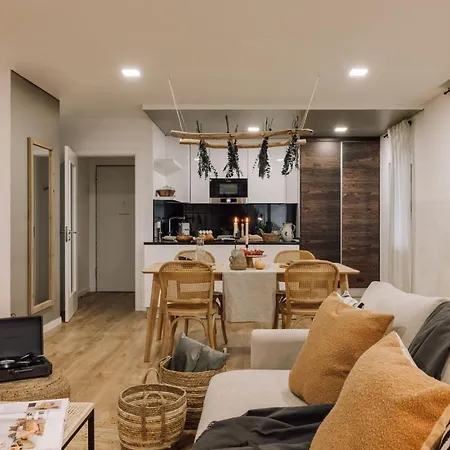 아파트 Linares - 2 Bedrooms, Terrace In Campo De Ourique *